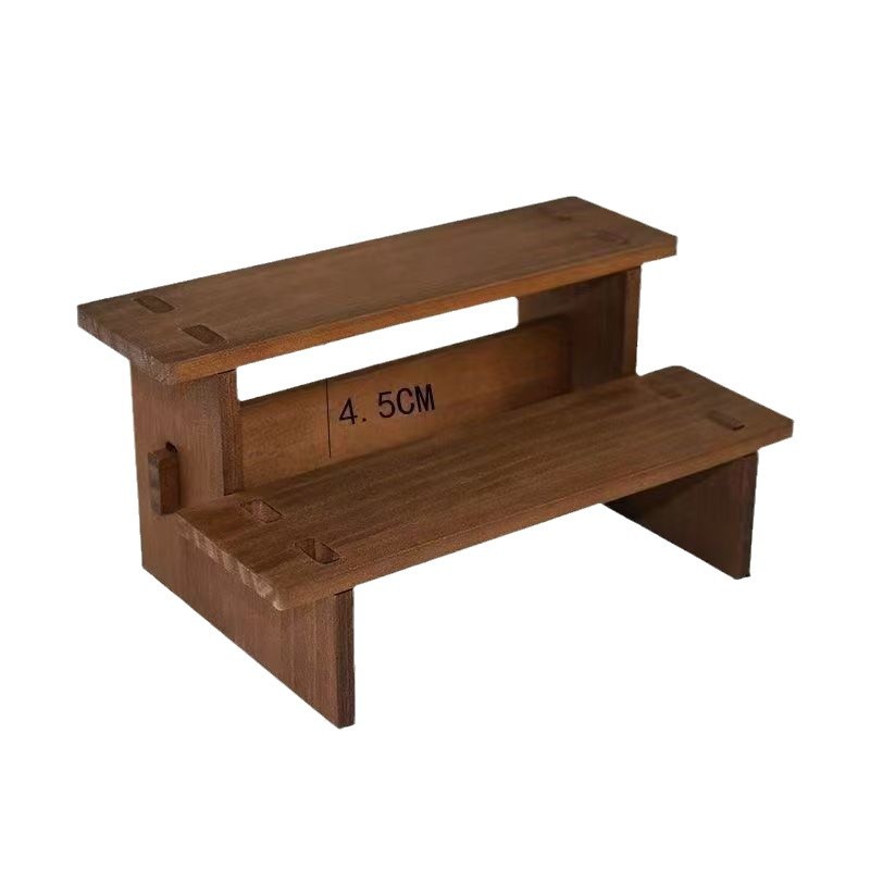 木製の収納棚の手作りのおもちゃの陳列棚のテーブルの置物の階層式の模型の展示台の実木の置き棚