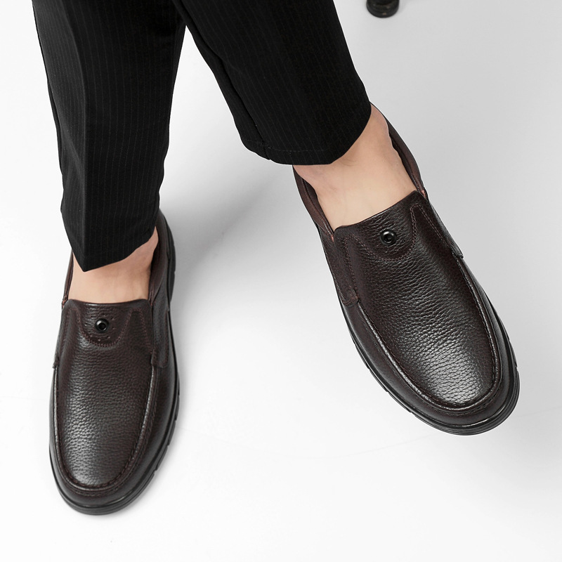 Wide Feet Round Head Shallow Mouth Large Size Foot Cover Men's Shoes Men's Outdoor Casual Leather Shoes Rubber Non-slip Sole_voghion.com