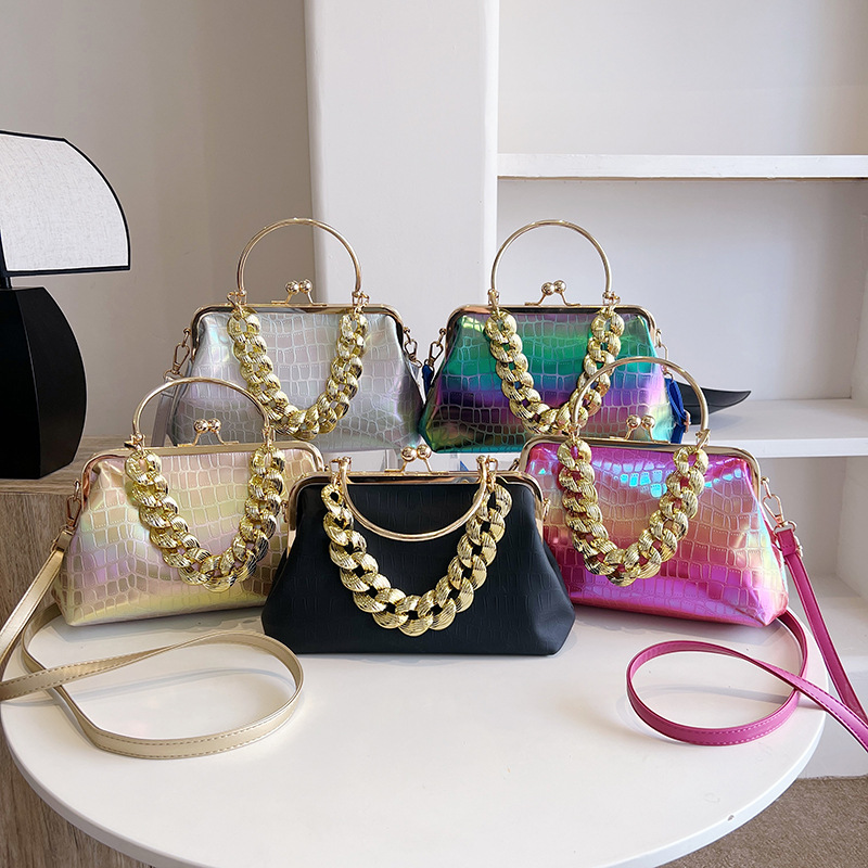 Borse da donna nuove transfrontaliere Borsa a tracolla a tracolla moda europea e americana Borsa da donna con fibbia a catena di fascia alta con texture_voghion.com