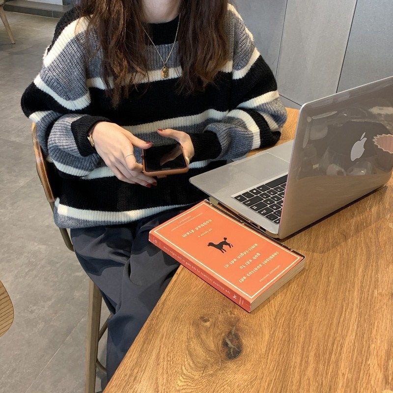 Korean loose contrasting striped pullover for women, 2023 autumn and winter new collection, lazy style, worn outside,_voghion.com