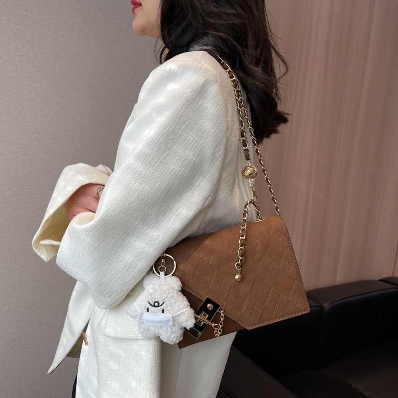 Otoño y invierno tendencia bolsos para mujeres 2025, nuevo bolso de moda universal, bolso cuadrado, cadena retro, bolso de hombro