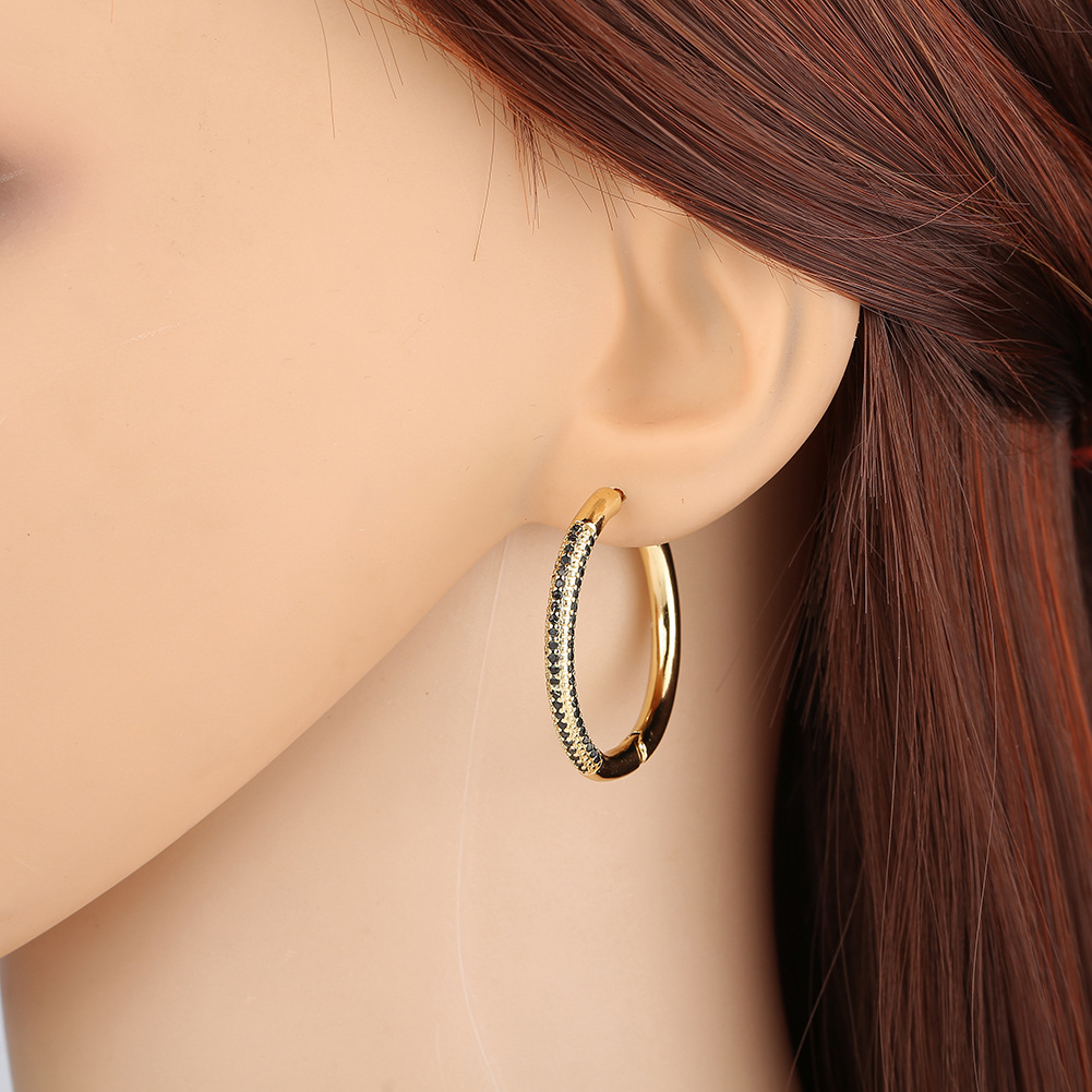 Simple Round Copper Micro-inlaid Zircon Earrings display picture 8