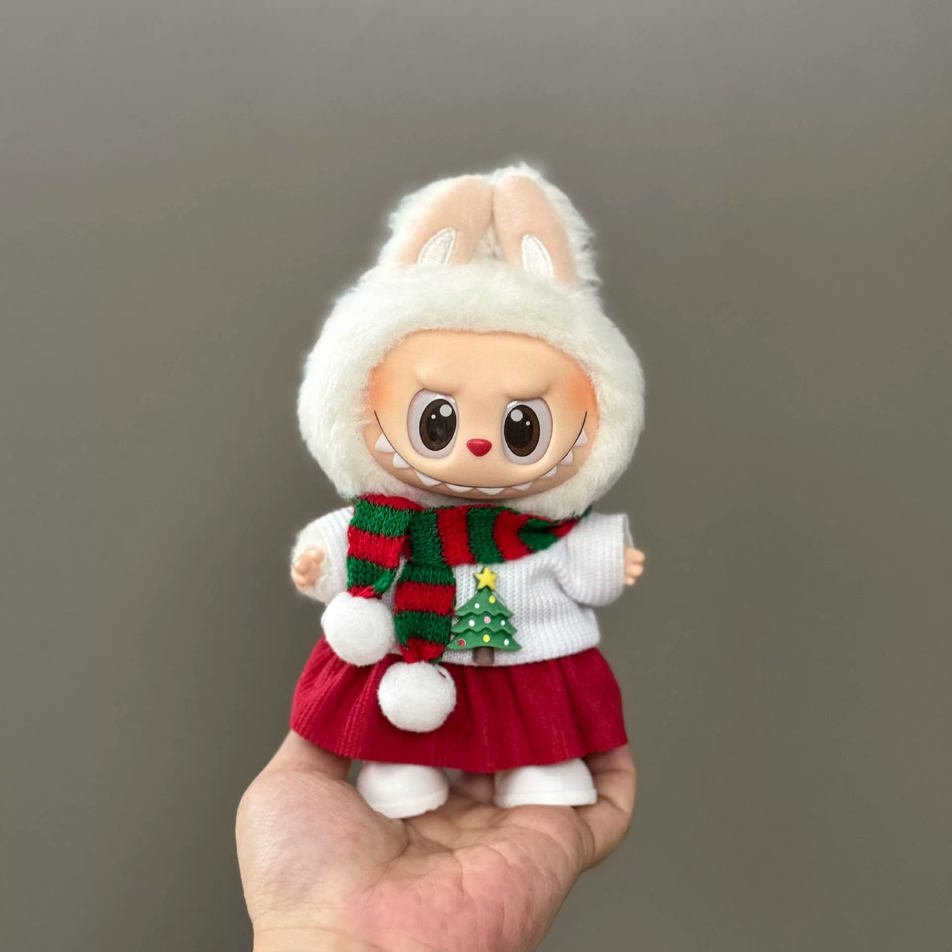 Специальная цена производителя Labubu Christmas набор детской одежды, первая, вторая и третья генерации Labubu, головные уборы и шарфы оптом