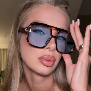 �W�������p��̫��R2025�¿�Ůʿ�͹ł���̫����R�W�tͬ�ī�R