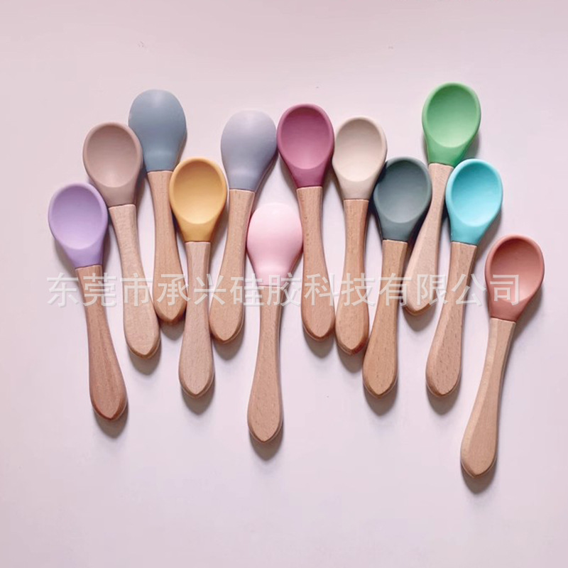 나무 손잡이가 달린 싱글 스푼(색상 참고)