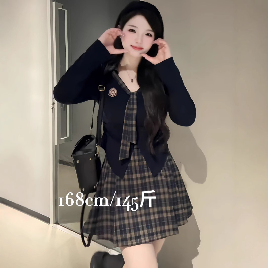 Small meat Yao college style autumn new POLO collar long sleeve top high waist slim plaid skirt two-piece set