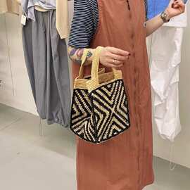 夏季女拉菲草手钩拼色条纹托特包大容量度假五面单肩包百搭腋下包