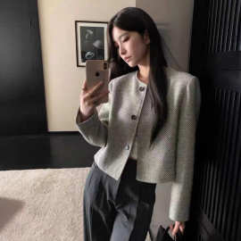 秋季新款复古圆领单排扣上衣女条纹宽松小香风外套女年轻简约时尚