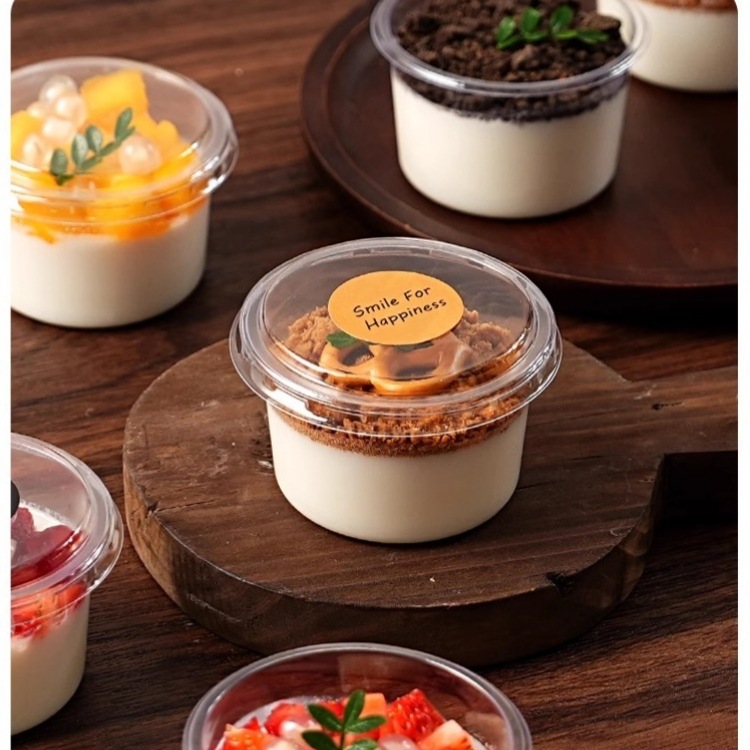 Taza de mousse cuadrada roja con cubierta de una sola taza de paja de madera, yogur pudín, lasagna, postre, caja de embalaje de West Point