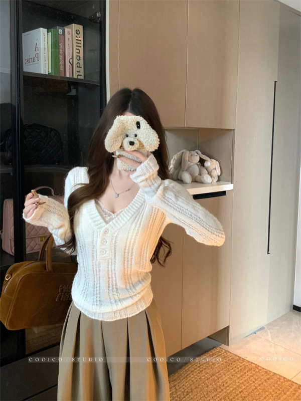 设计感竖坑条针织衫女秋季2025新款纽扣V领粉色毛衣修身显瘦上衣|undefined