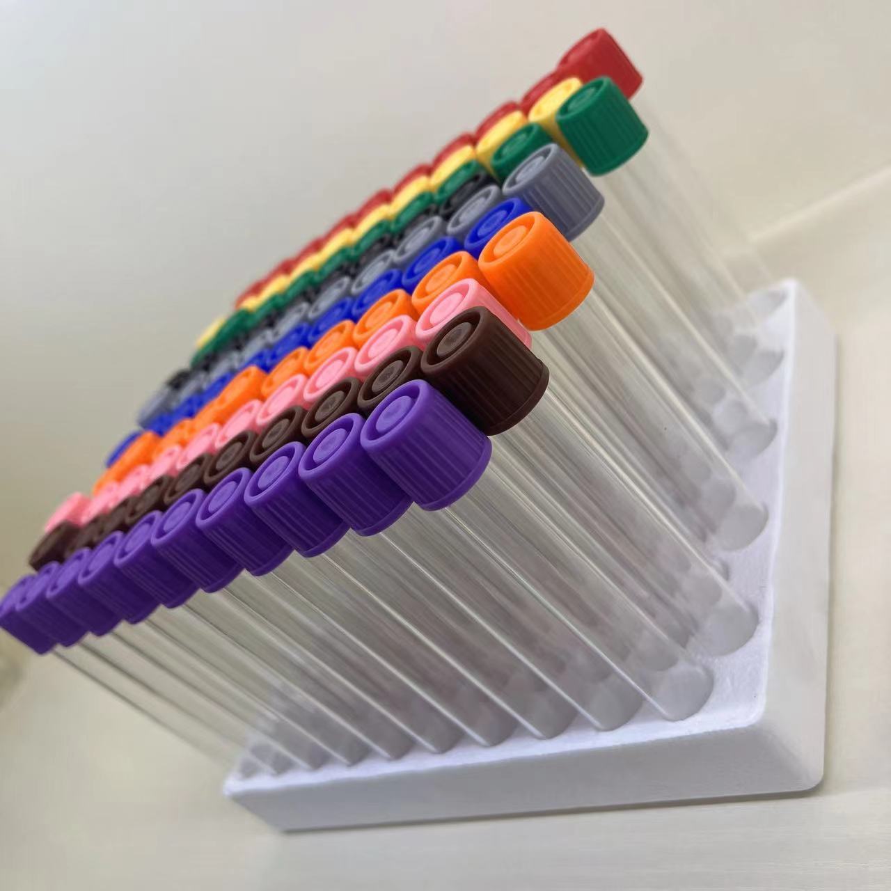 En stock 5ml botella de tubo de ensayo de líquido de 5ml ampolla inferior redonda de vidrio cosmético transparente botella tubo de recolección de sangre