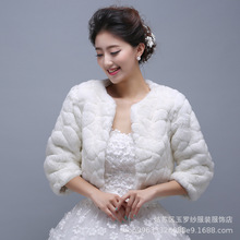 欧美披肩婚纱新娘晚礼服白色欧美婚保暖秋冬毛绒七分袖白披肩跨境