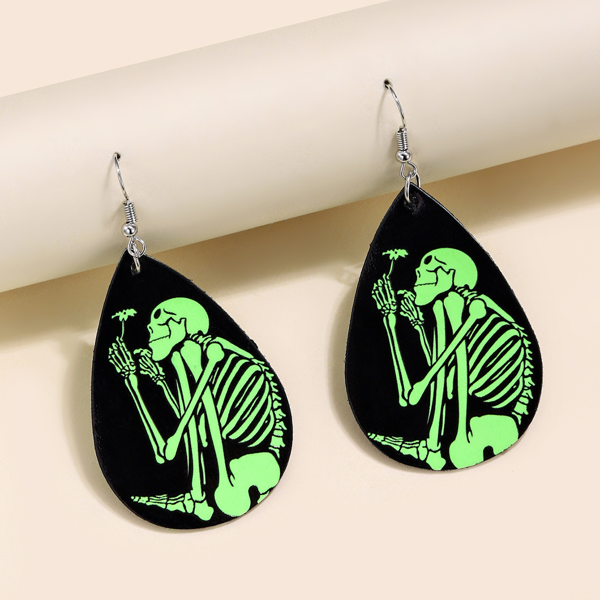 Halloween Skull Pumpkin Witch Funny Leather Luminous Earrings Wholesale Nihaojewelry display picture 20