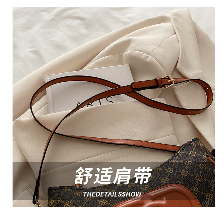 Cross-border retro trend small square bag for women, new fashionable printed French small square bag, niche and stylish single-shoulder crossbody bag Application Scenario