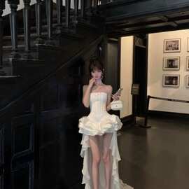 夏季新款美式名媛优雅白色晚礼服精致抹胸蓬蓬拖尾收腰连衣短裙女