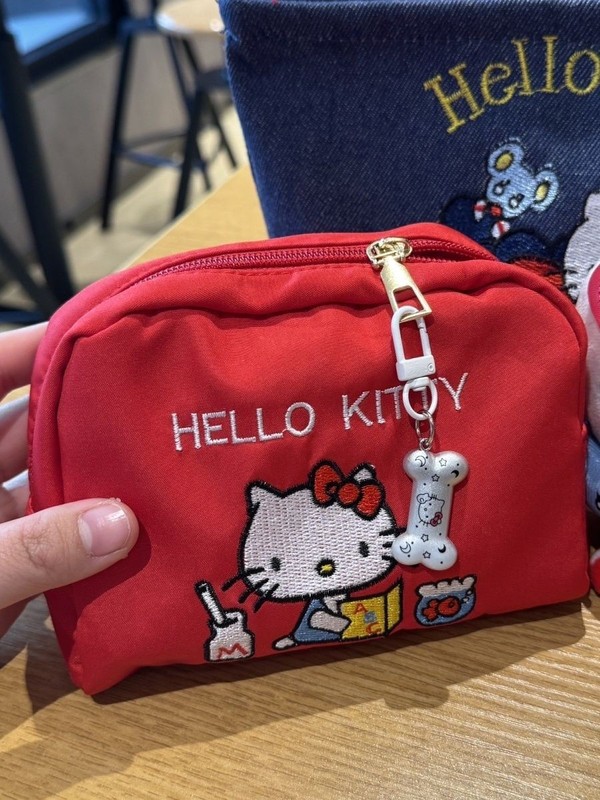 新しいキティかわいい刺繍化粧品バッグポータブル大容量収納コイン旅行雑貨小さな正方形バッグ kt 猫|undefined