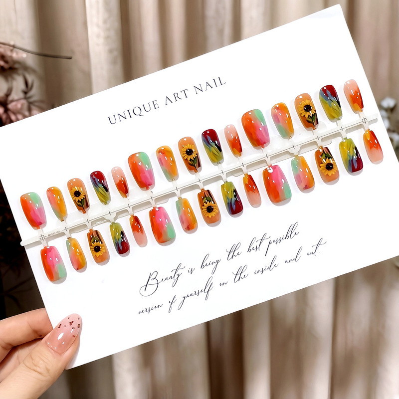 S560-Pre-Made Nails with Full-Length Sunflower Light-Dyed Design, Warm-Toned Oil Painting Style, High-End Detachable Nail Pieces