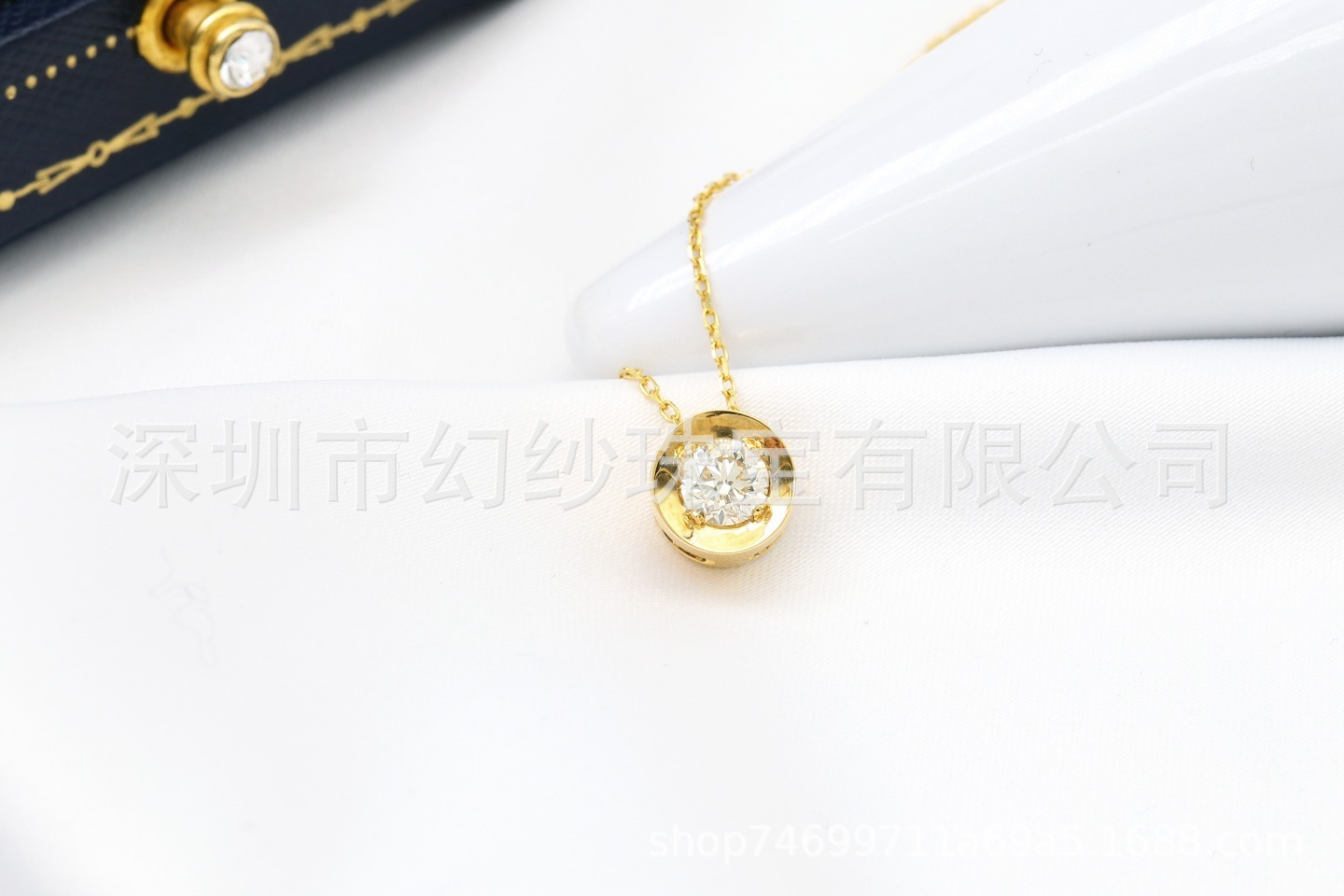 18K金日系轻奢澳洲欧泊钻石圆环GIA项链吊坠珠宝抖音批发代发