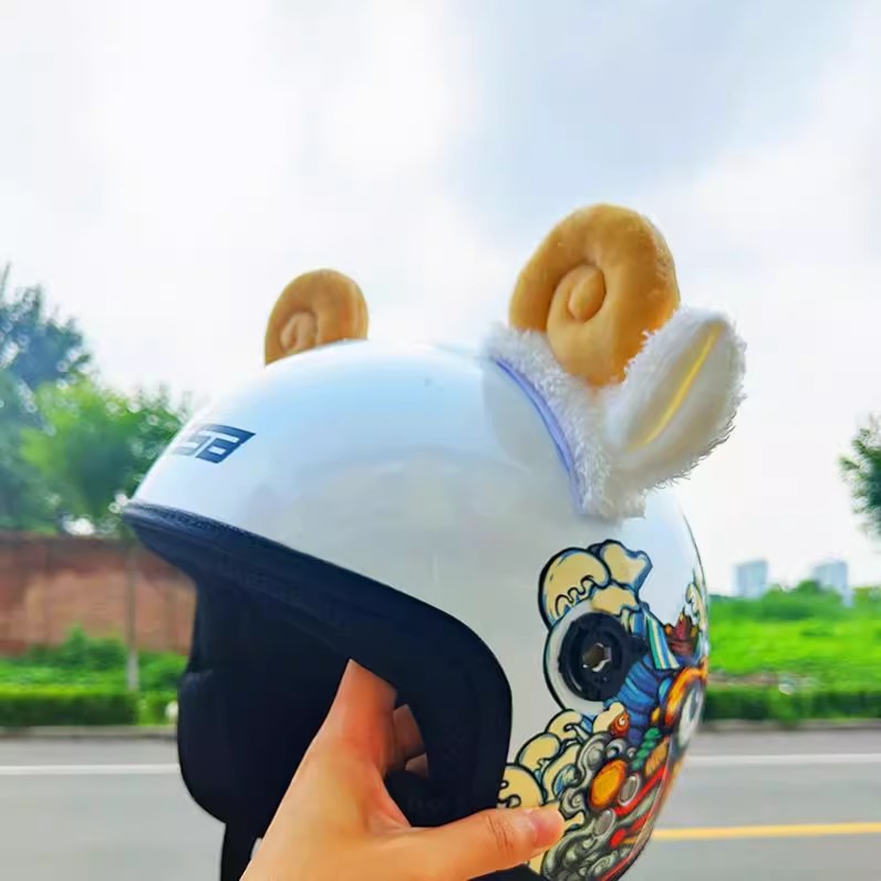 Cross-Border Plush Helmet with Cute Sheep Horn Ears, Ski Decoration, Personalized Motorcycle Helmet Decoration Ears