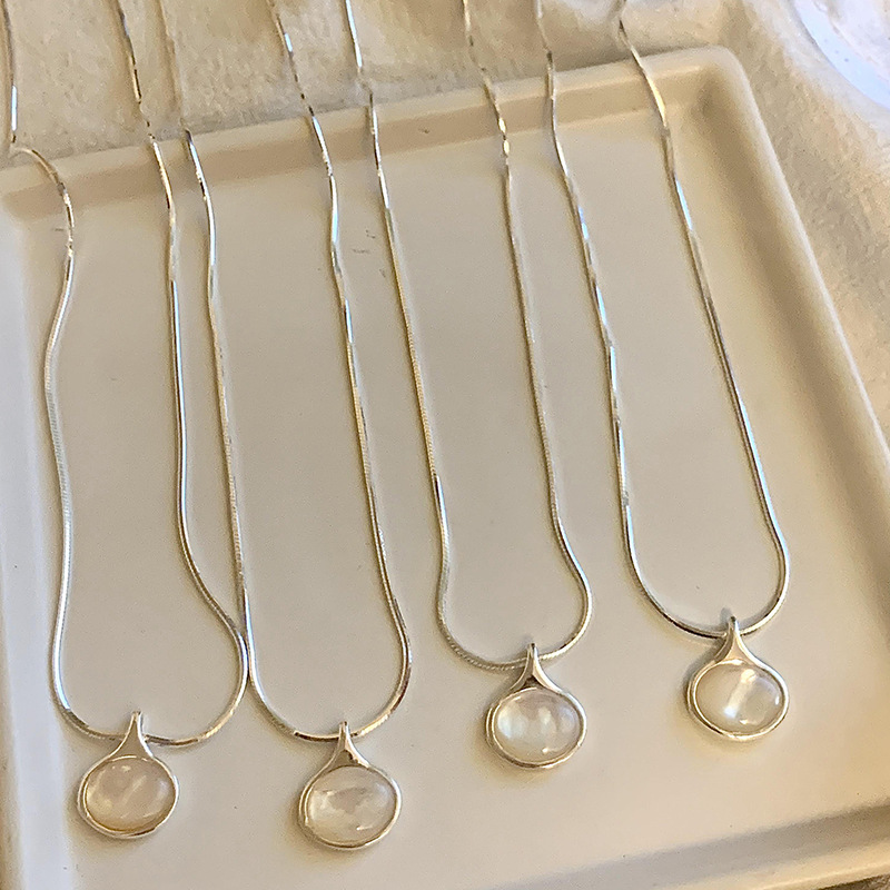 S Pure Simple Summer Fresh Light Luxury Versatile Shell Collar Silver Necklace with High Quality and Internet Celebrity_voghion.com