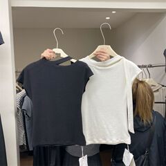 十三行の夏の新商品は肩のベストを持っています。
