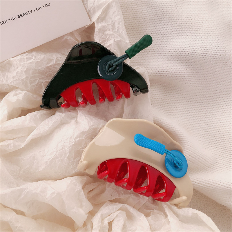 Diversión rojo lindo clip de agarre botón de mujer nuevo estilo de diseño de alto nivel clip de pelo de cabeza de pescado clip de pelo