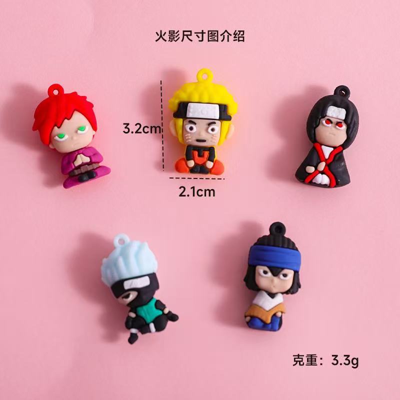 Nuevo Naruto colgante llavero cadena caja ciega animado moda juegan a mano decoración de escritorio accesorios pequeños al por mayor