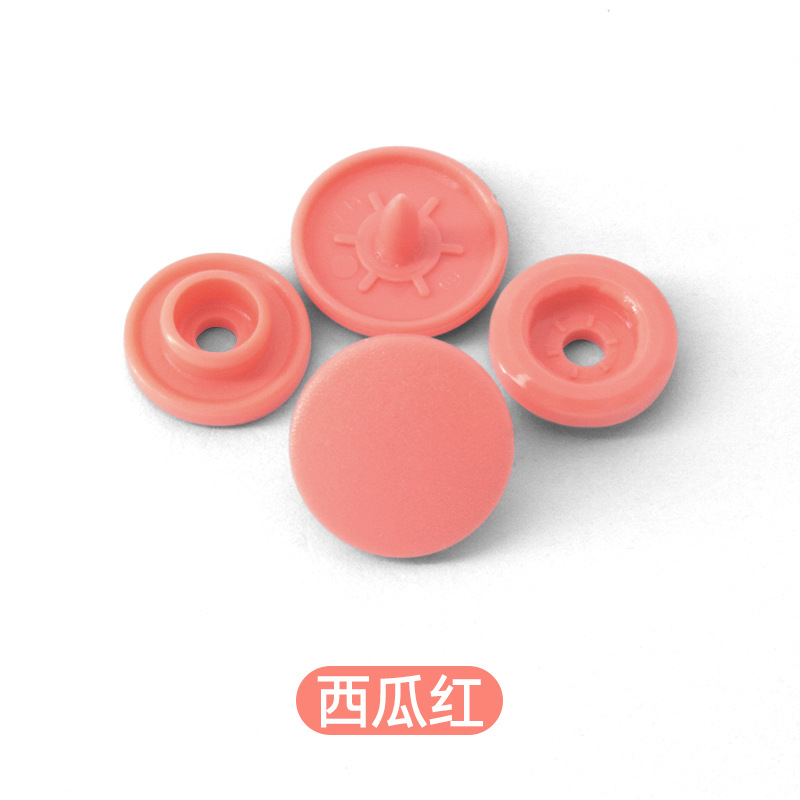 Pequeños lotes de productos de seguridad ambiental no tóxicos roer ropa de bebé de plástico cuatro cierre botones de color botones de ropa de trabajo botones