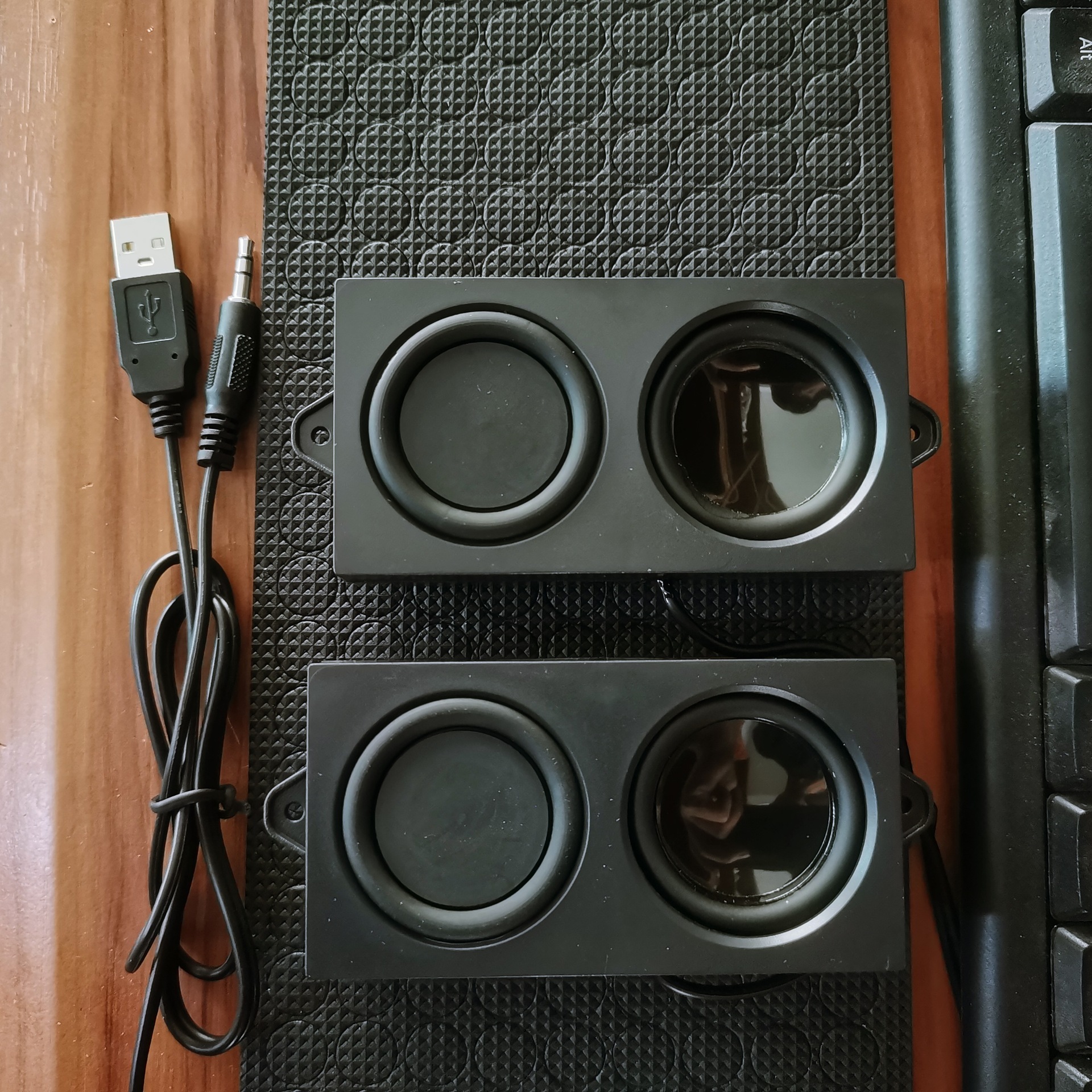 Four-shock film computer speaker double speaker multi-coal fever subwoofer Audio Desktop USB speaker factory direct sales