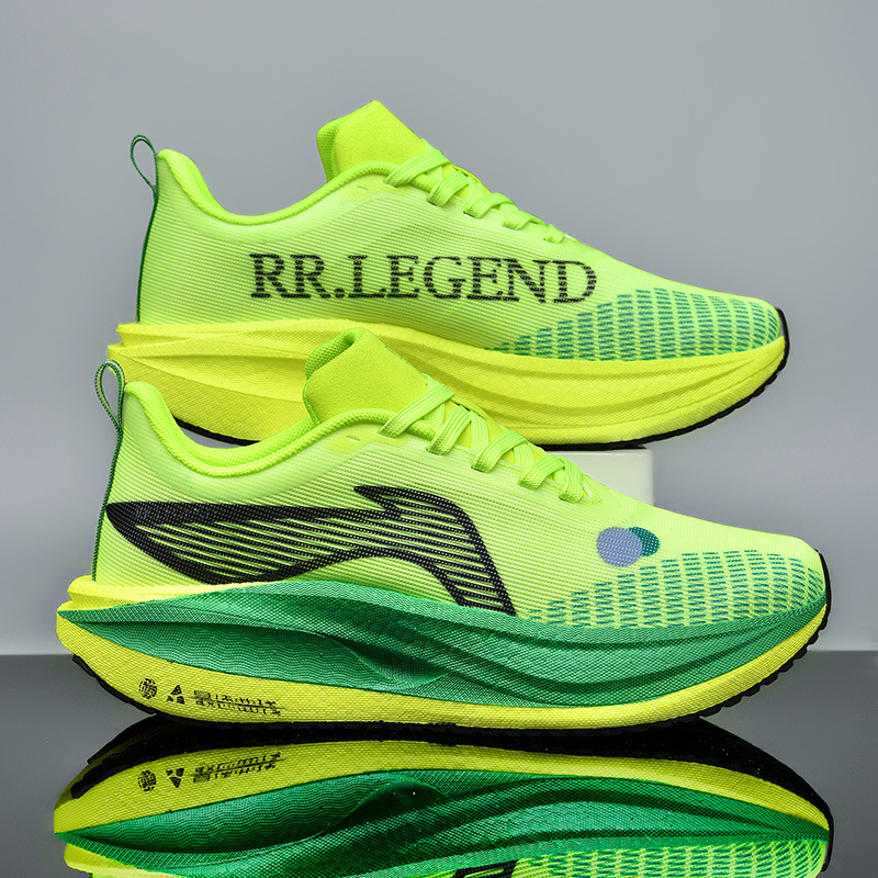 Zapatos deportivos de malla ultraligeros de marea nacional, transpirables y explosivos reales, zapatos para correr para estudiantes antideslizantes y resistentes al desgaste de suela gruesa retro para hombres y mujeres