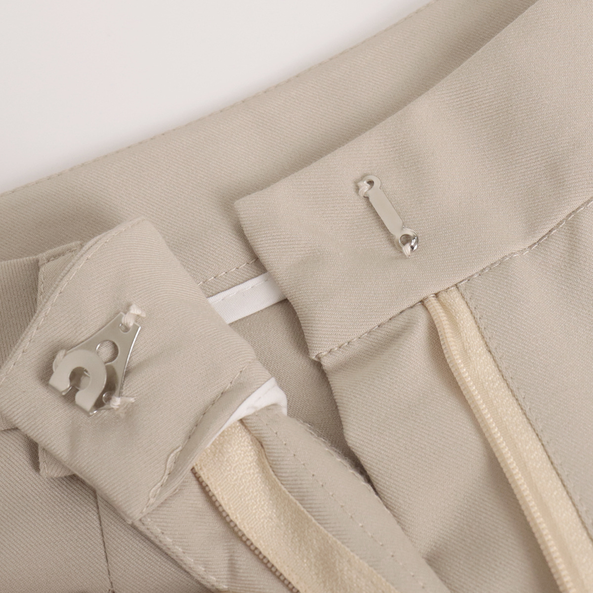 Pantaloni da donna a gamba dritta per ufficio e tempo libero_voghion.com