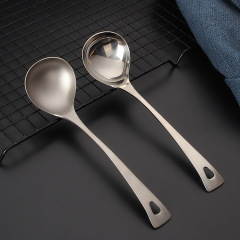 純鈦湯勺家用長柄勺子加厚盛湯湯匙創意加深火鍋勺廚房烹飪用具