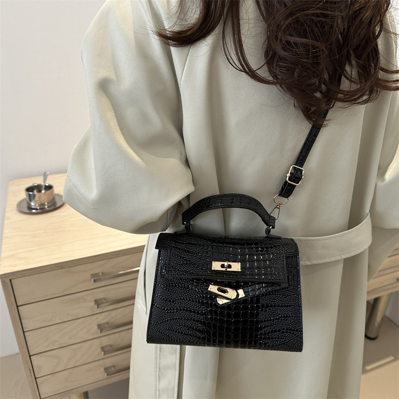 Korean Style Elegant Lock Kelly Bag 2025 New Fashion Retro Portable Shoulder Bag All-match High-end Messenger Bag