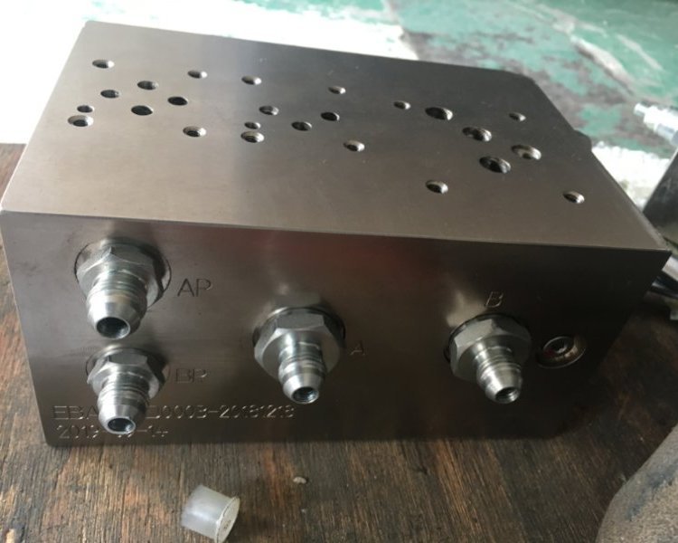 油压阀板 CV-06+06-3C2+BSG 插装逻辑阀油路阀块LC80