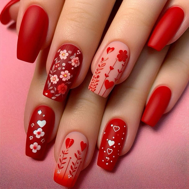 New Year Red Valentine's Day Love Nail Art Red Gradient Nail Patch Europe and America Hot Flower Sea Wear Armor New Year Red Valentine's Day Love Nail Art Red Gradient Nail Patch Europe and America Hot Flower Sea Wear Armor