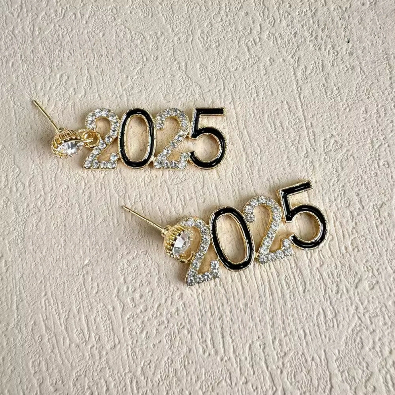 Модный новый черно-белый бриллиантовый цифровой 2025 серьги-гвоздь нишевой дизайн дикий темперамент личность серьги кулон