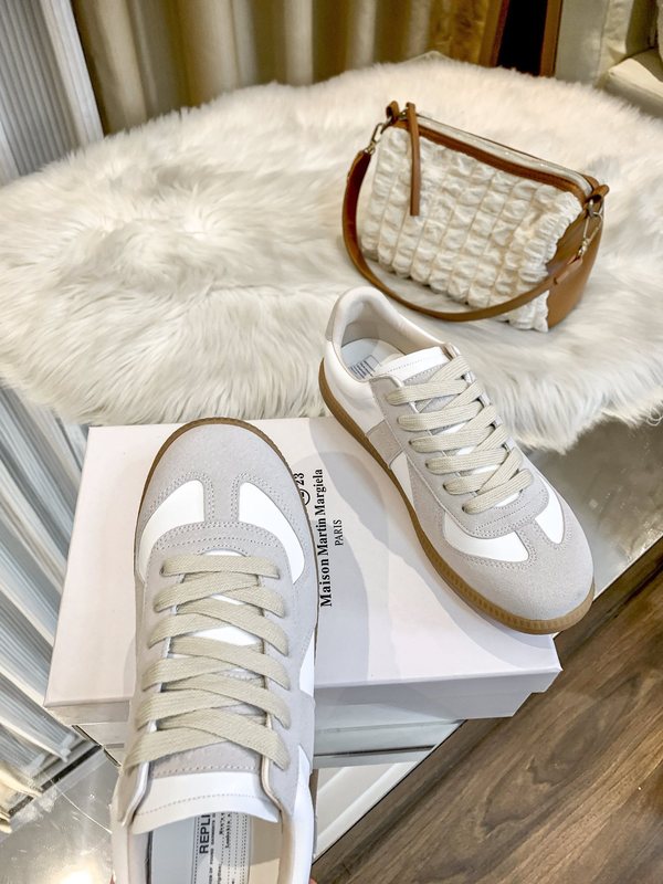 高バージョン Margiela MM6 ドイツのトレーニングシューズ男性と女性のための白い靴カップル本革カジュアルスニーカーレトロニッチトレンディな靴|undefined