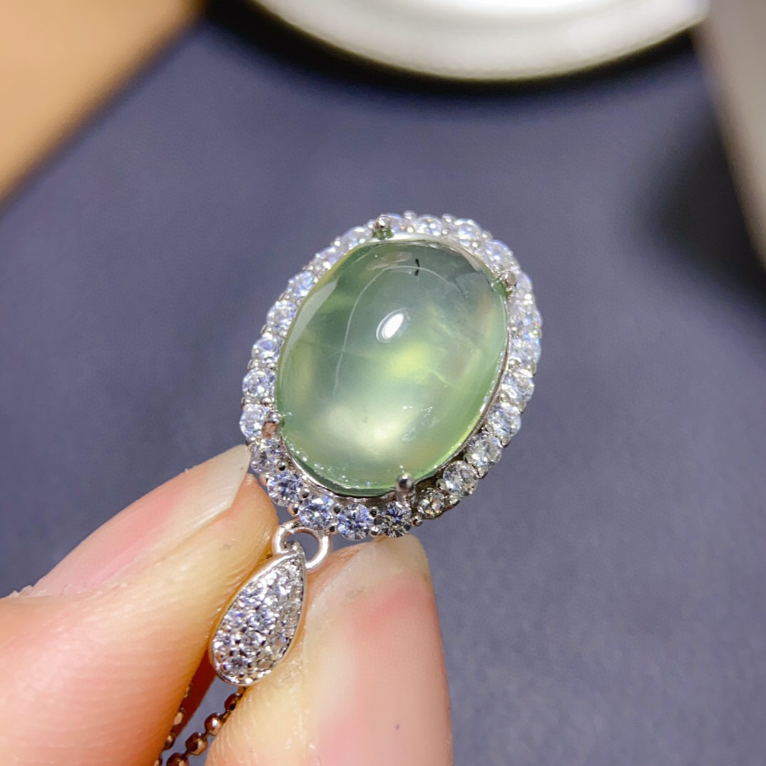 Organic pendant