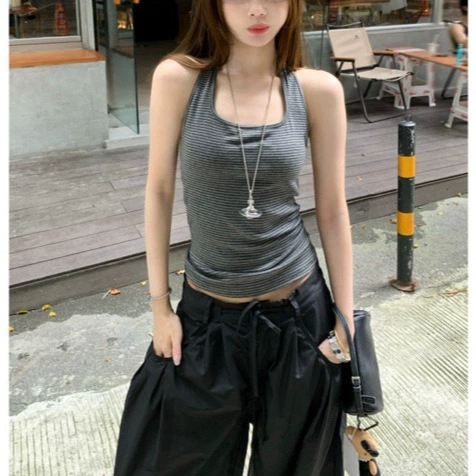 Полосатая формула ~ 2025, новый летний стиль с нагрудной подкладкой, U-образный вырез, тонкий полосатый утягивающий топ, другие