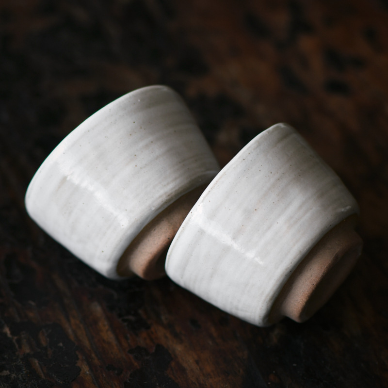 Rosa Kung Fu taza de té de gres juego de té traje grande taza de té grabado Zen hecho a mano cerámica herradura taza