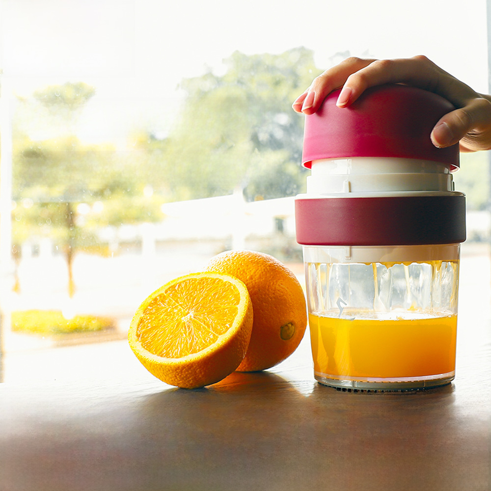 [原汁压榨]手动榨汁机家用便携迷你压橙器学生宿舍石榴小型榨汁器