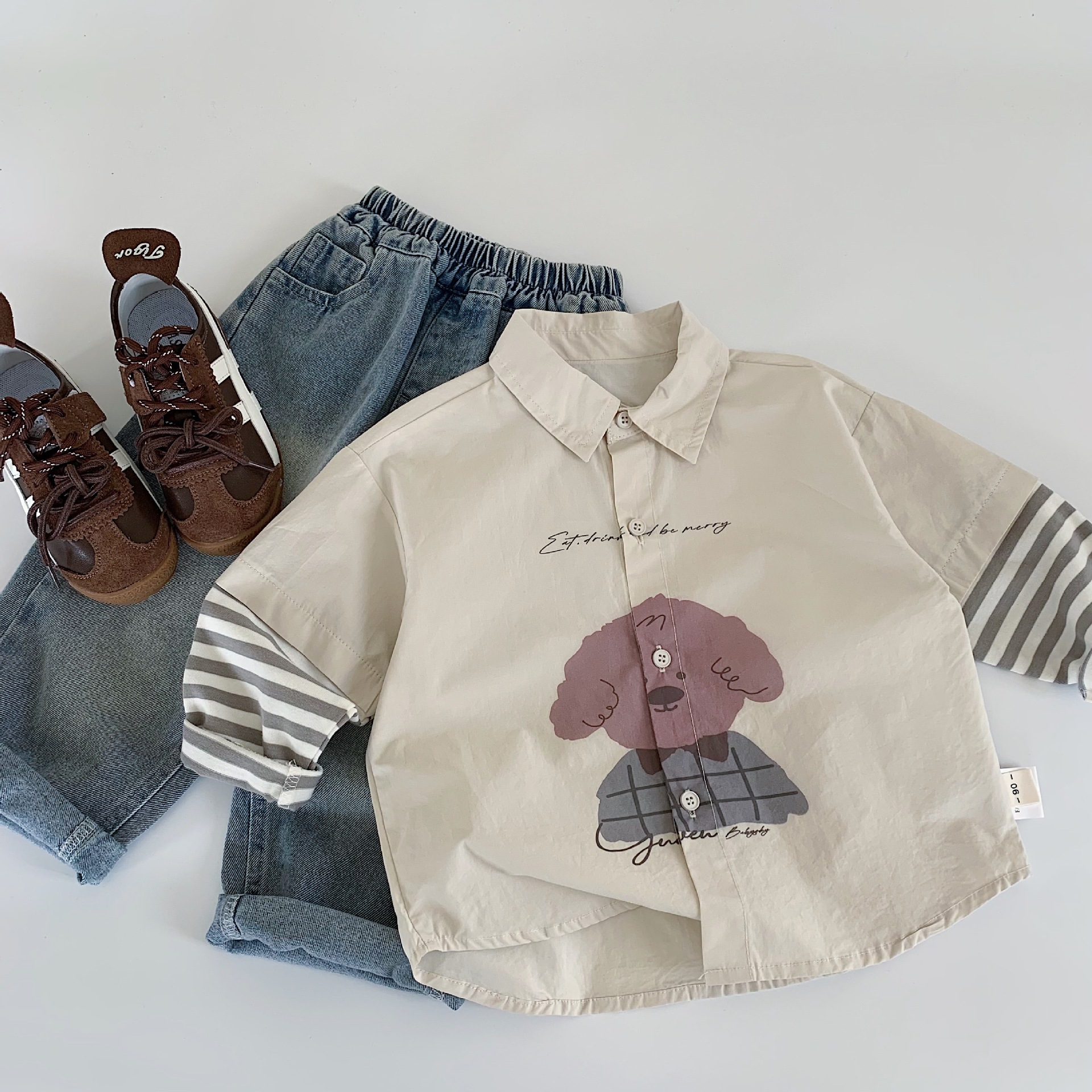 Camisas infantiles Mai Bao 2025, otoño nuevo estilo coreano de dibujos animados para bebés masculinos y femeninos, camisas falsas de dos piezas para niños primavera y otoño