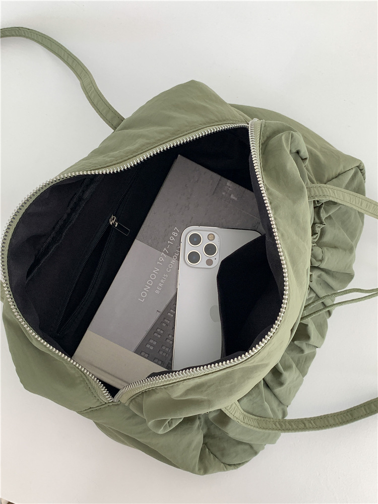 Pleated high-end underarm niche commuting tote shoulder feminine temperament, new high-capacity nylon bag, female_voghion.com