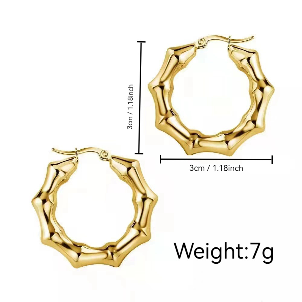 Pendientes huecos de acero inoxidable para mujer transfronterizos Pendientes redondos chapados en oro real Oval de 18 quilates de lujo ligero al por mayor