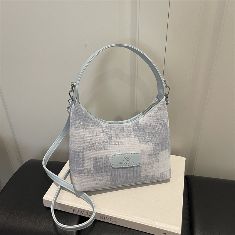 Women's Handbag 2026 Spring New Casual Shoulder Large Capacity Small Square For Class And Commuting Crossbody Bag_voghion.com