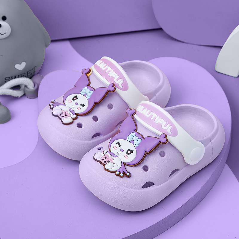 Zapatillas para niños verano 2024 nuevos niños y niñas de dibujos animados lindos pisando mierda, niños pequeños, medianos y grandes zapatos con agujeros de playa Baotou