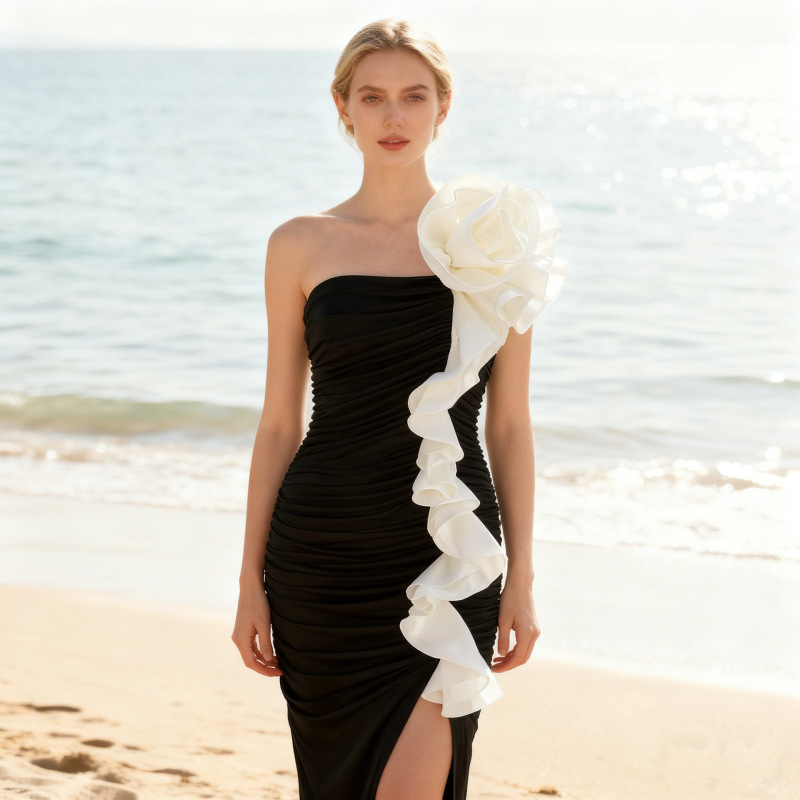 2026 European and American Cross-Border New Hepburn-Style Black Strapless Dress with Large Floral Decoration and High Slit Evening Gown 2026 European and American Cross-Border New Hepburn-Style Black Strapless Dress with Large Floral Decoration and High Slit Evening Gown
