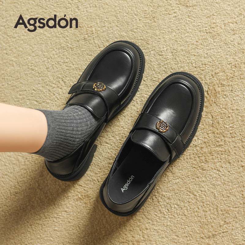 Augusto Lion negro Lefour zapatos para mujeres 2025 nuevo otoño invierno retro británico con zapatos de terciopelo no cansados zapatos de cuero pequeños