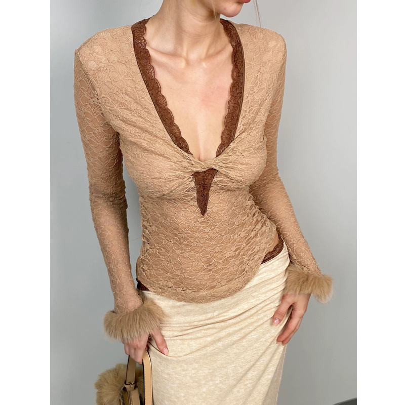 2025Aw Lace Splicing Brown Fur Cuffs Sexy Pure Desire Top Bottoming Knitwear V Neck Slim Long Sleeves