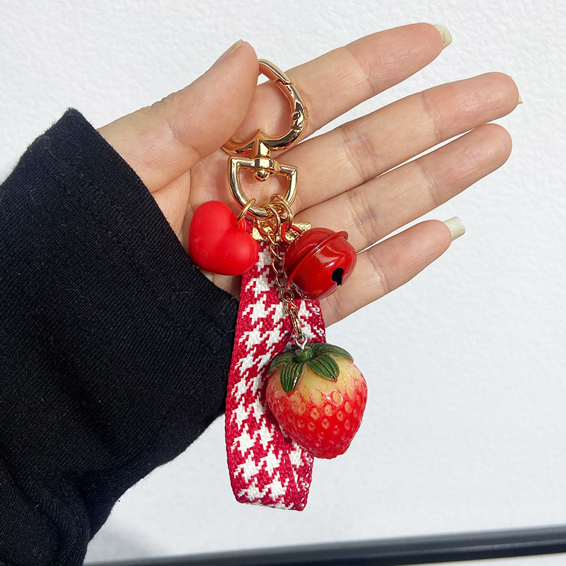 18g Weight Bag Pendant, Keychain Classification 1 Piece Quantity Holiday, Banquet, Daily Occasion Metal Material Strawberry Pattern Unisex Gender Korean Style Style Korean Style Strawberry Metal Unisex Bag Pendant Keychain 8